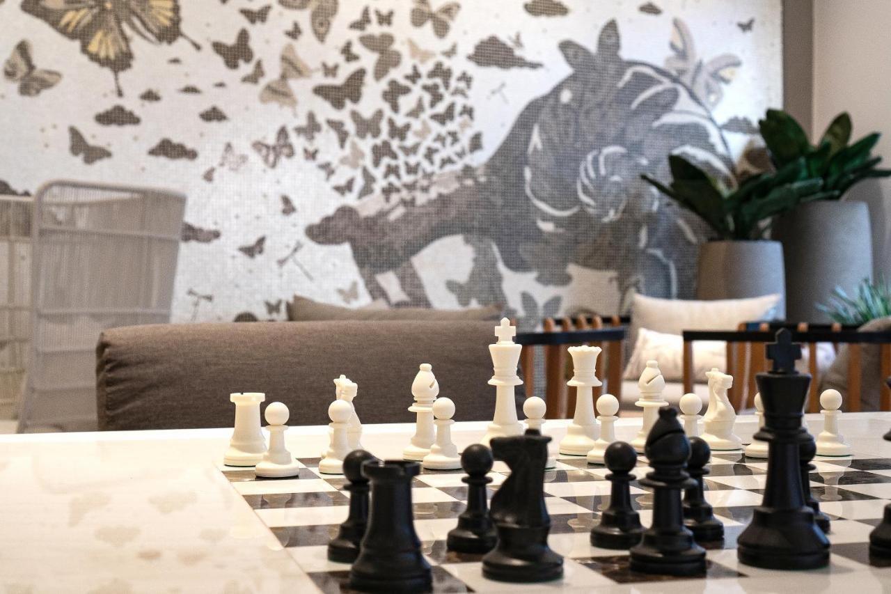 Silq Hotel & Residence, Managed By The Ascott Limited Банкок Екстериор снимка Chess pieces