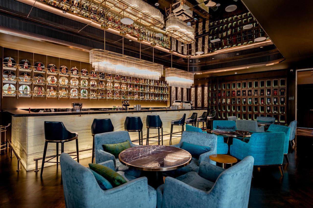 Silq Hotel & Residence, Managed By The Ascott Limited Банкок Екстериор снимка The bar at the 2018 edition of the World Class Competition