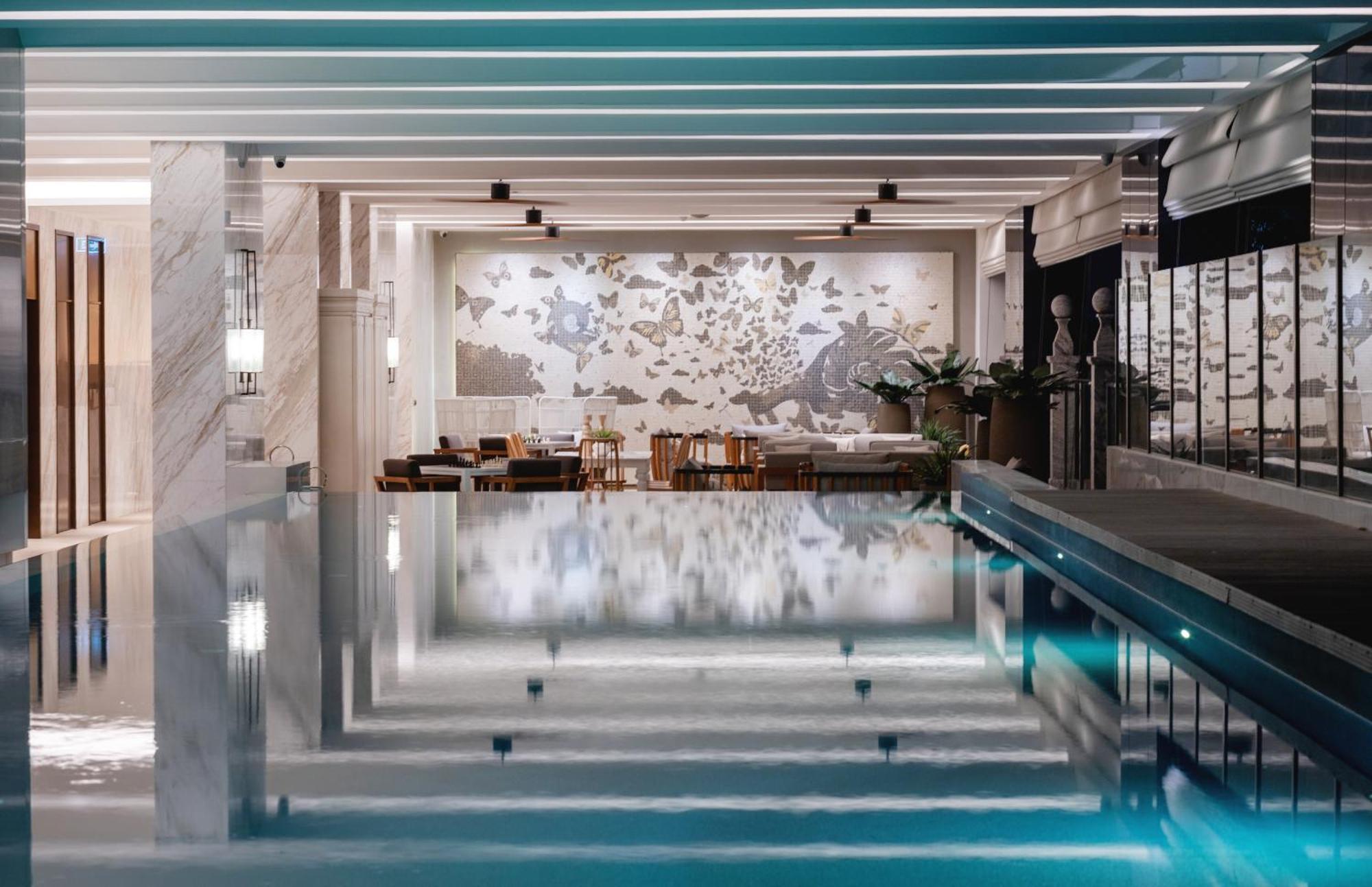 Silq Hotel & Residence, Managed By The Ascott Limited Банкок Екстериор снимка The interior of the hotel
